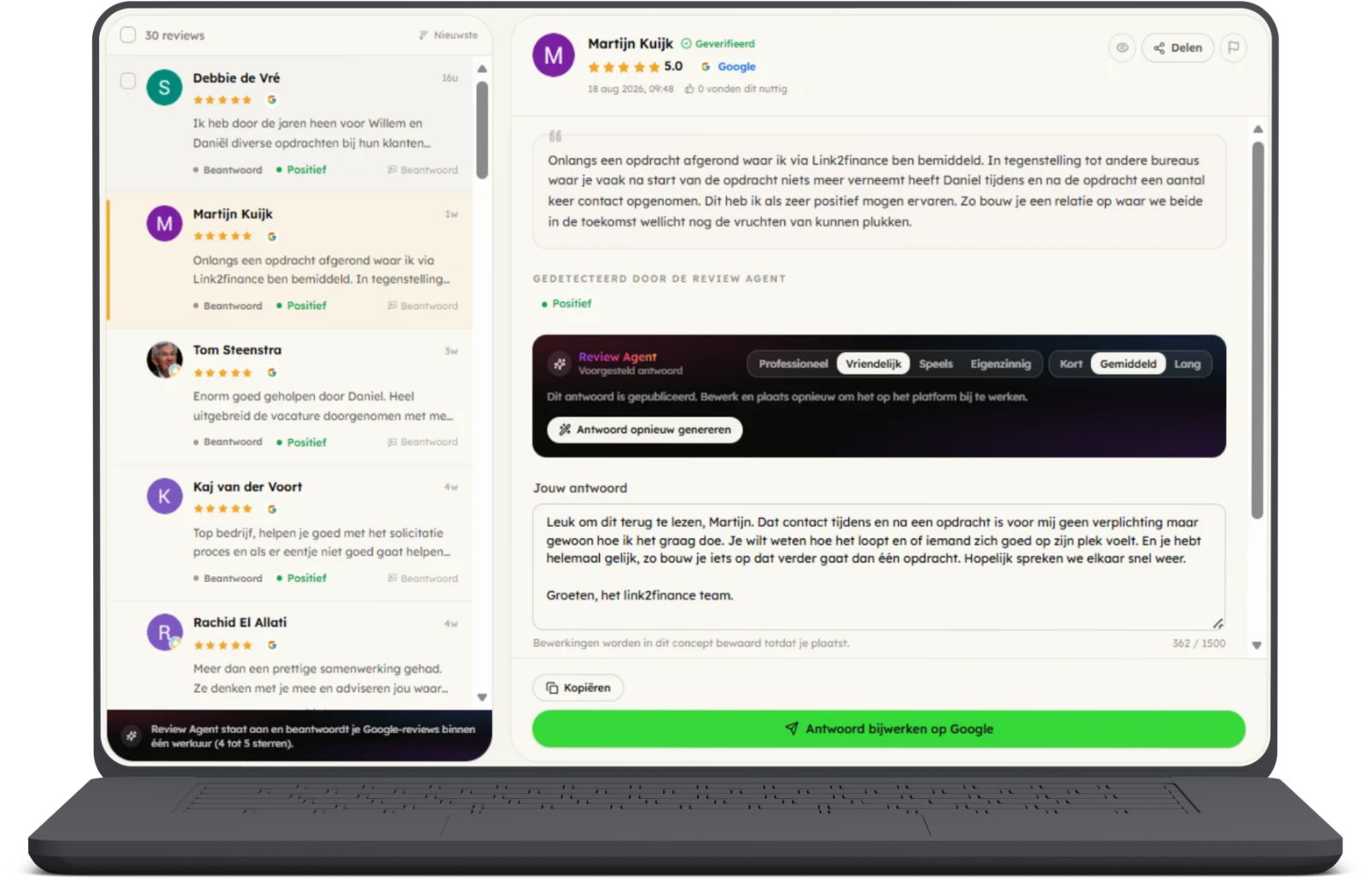 Rateflow met een review en een voorgesteld antwoord